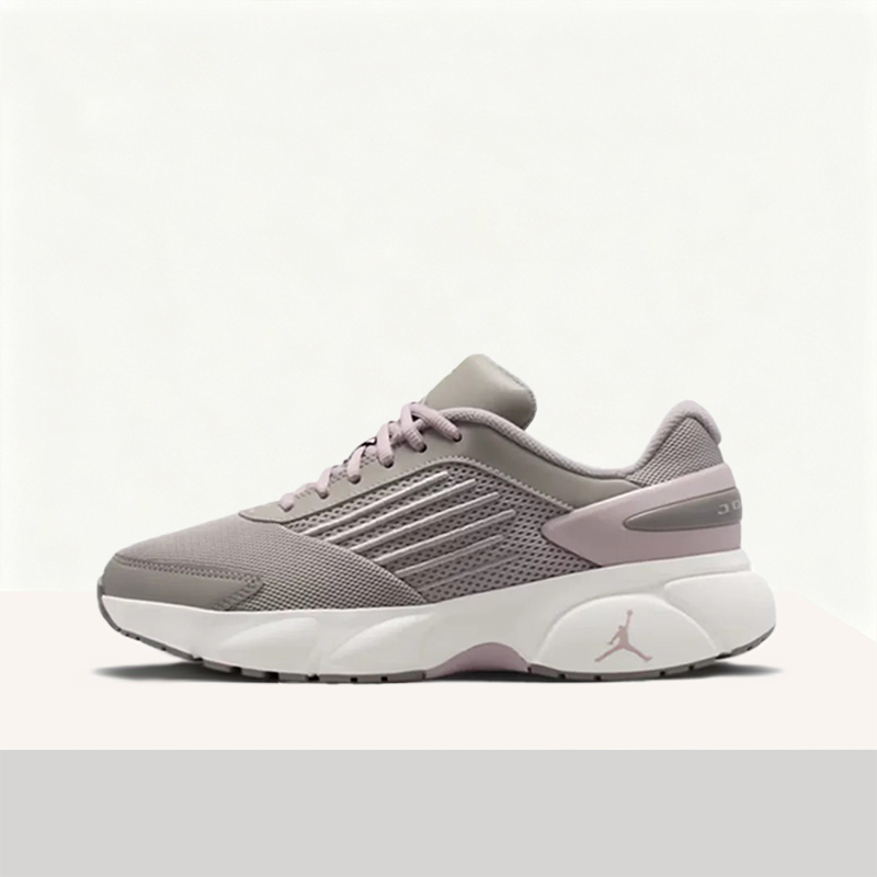 Women'S Shoes Nike Jordan - 나이키 조던 트러너 플로우: 편안하고 다재다능하며